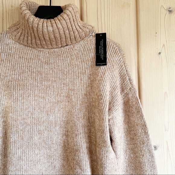 NWT Banana Republic Cozy Oversized Turtleneck Camel Sweater Size XS - Picture 3 of 7